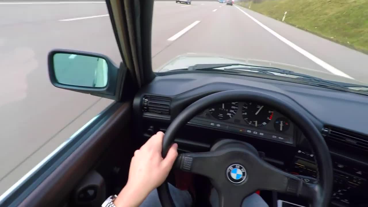 BMW E30 318i Autobahn Top Speed