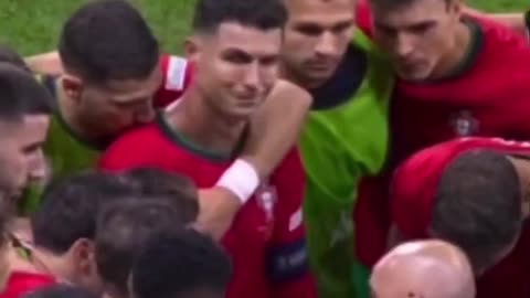 Ronaldo saw his mother crying in the stands and completely broke down.