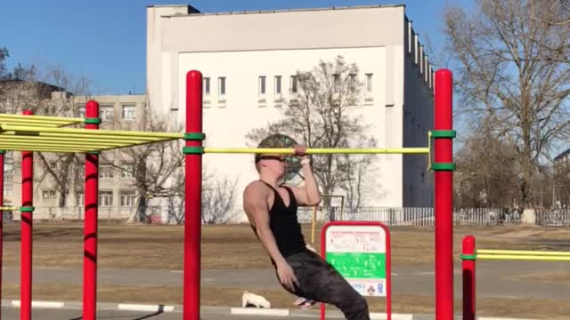 One arm pull-ups