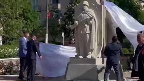 ΑΠΟΚΑΛΥΠΤΗΡΙΑ ΑΓΑΛΜΑΤΟΣ ΡΩΣΟΥ ΠΟΛΕΜΙΣΤΗ