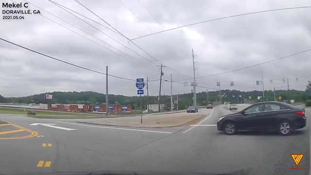 Careless Drivers Again 2021.05.04 — DORAVILLE, GA