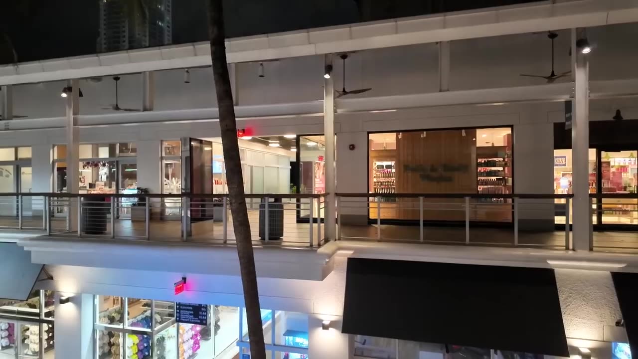 I Investigated The Miami Alien Mall Portal & Found This!