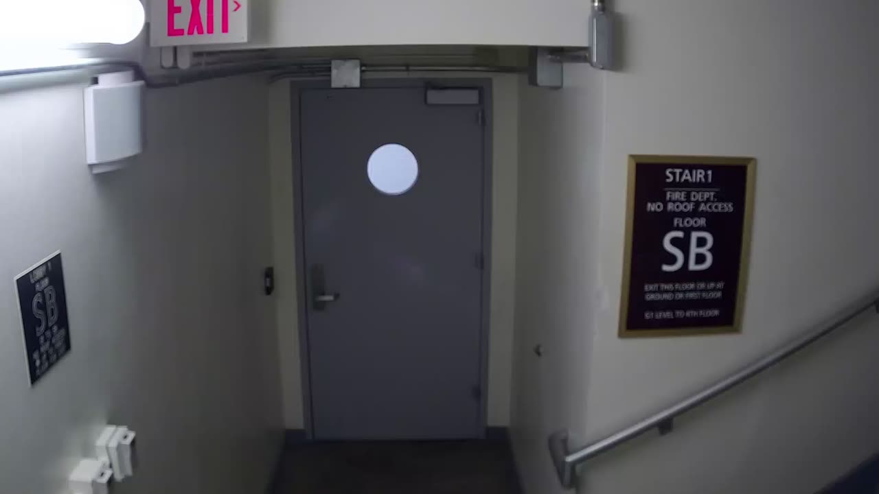 6151RHOBSBRSBST1STAIRWAYSIDE_2021-01-06_09h00min02s223ms.mp4