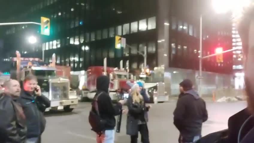 SHARE this far and wide🇺🇸