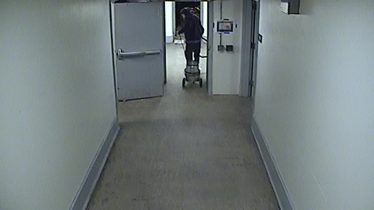 6094RHOBSBG104AEastLobby_2021-01-06_00h40min01s343ms.mp4