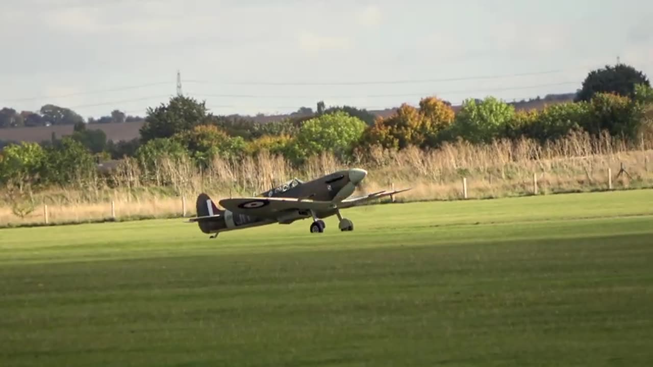 Spitfire BM597-317 'City of Wilno' (Polish) Squadron, RAF Woodvale 1942