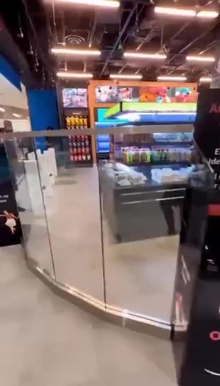 Looks like a fun place to shop Amazon 👀