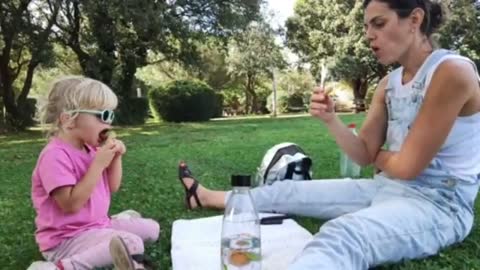 2022-09-01 (2) - Zoo HD - Twitch Triskelina