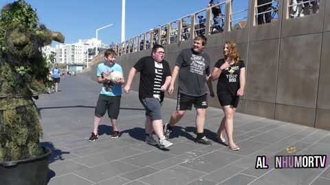 Dog scared to death - Bushman Prank