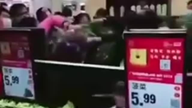 Reports of Panic Buying and Customers Fighting each other in Shanghai