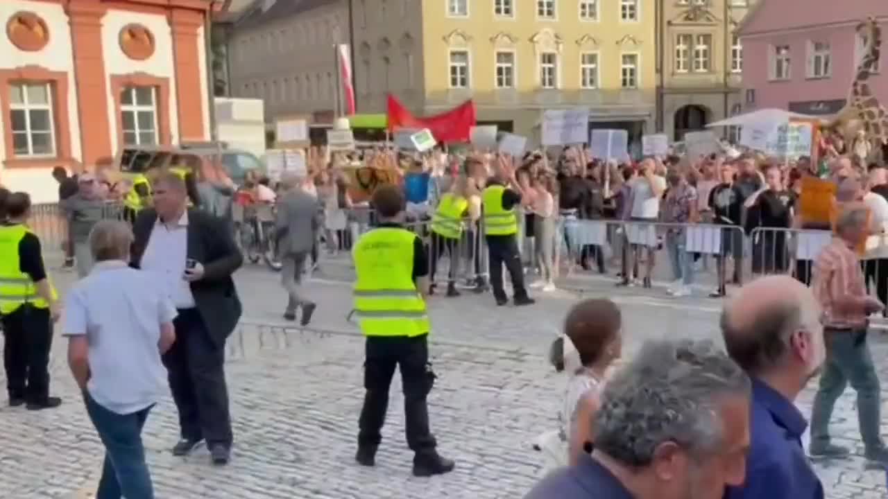 Germany: Official is booed as he urged acceptance in increased costs of energy to oppose Russia'