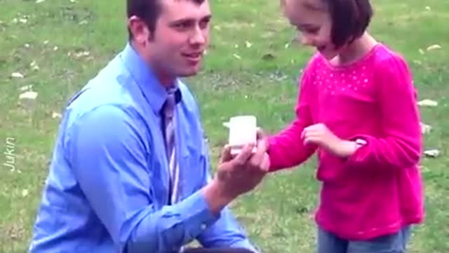 Man Proposes Little Girl to Be His StepDaughter