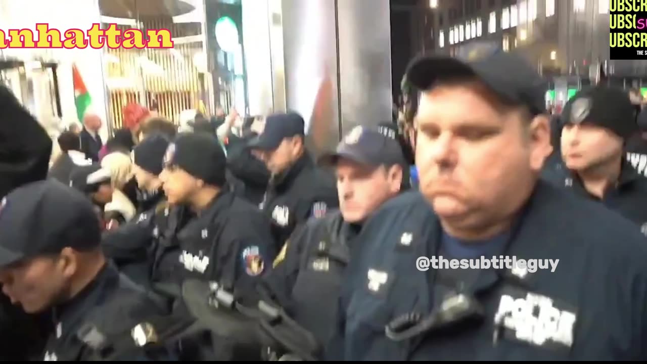 pro-#Palestine protesters clash with police on #Christmas Eve #manhattan #newyork #viralvideos #nypd