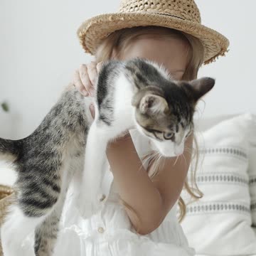 Cute beby and lovely Cate