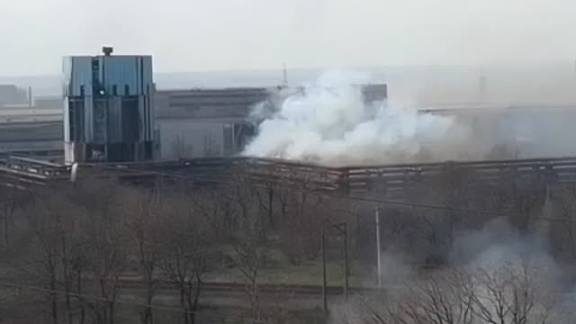 Work of the special forces of the DPR at the Ilyicha plant in Mariupol.