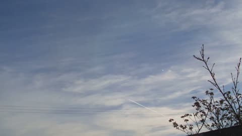 27.01.2022 Live Chemtrails longs dans les Alpes de Haute Provence