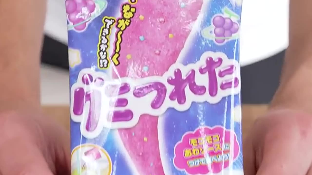 A trending Japanese gummy candy rec