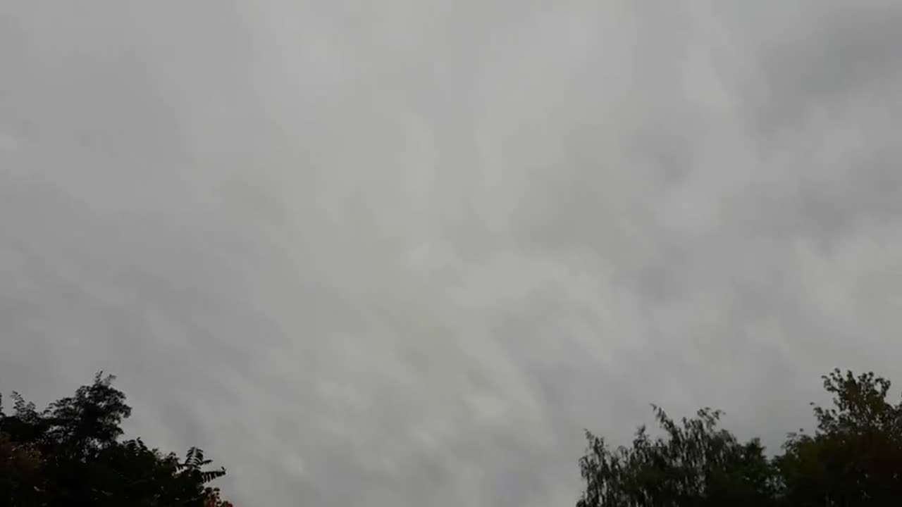 Himmel in Berlin am 29.10.2023 um 14:14 Uhr