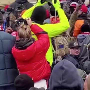 VIDEO: Trump Supporters try to stop Antifa Goons from Breaking into the Capitol Building