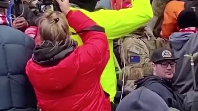 VIDEO: Trump Supporters try to stop Antifa Goons from Breaking into the Capitol Building