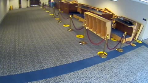 1476HSOB02SH211Hallway_2021-01-06_11h00min01s177ms.mp4