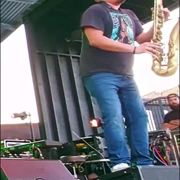 Ernie Chang (Andy Frasco & The U.N.) - LIVE @ Avondale (Short)