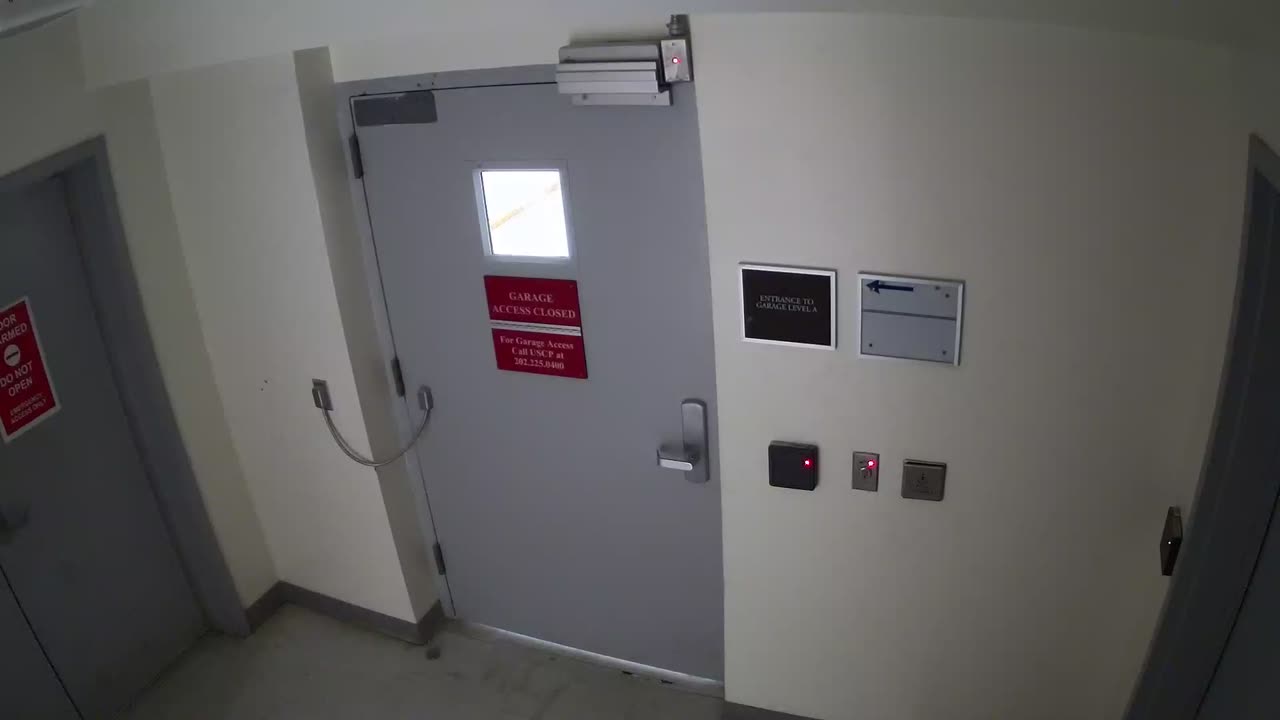 5180CHOBBANorthLobbyStair8_2021-01-06_18h00min03s447ms.mp4