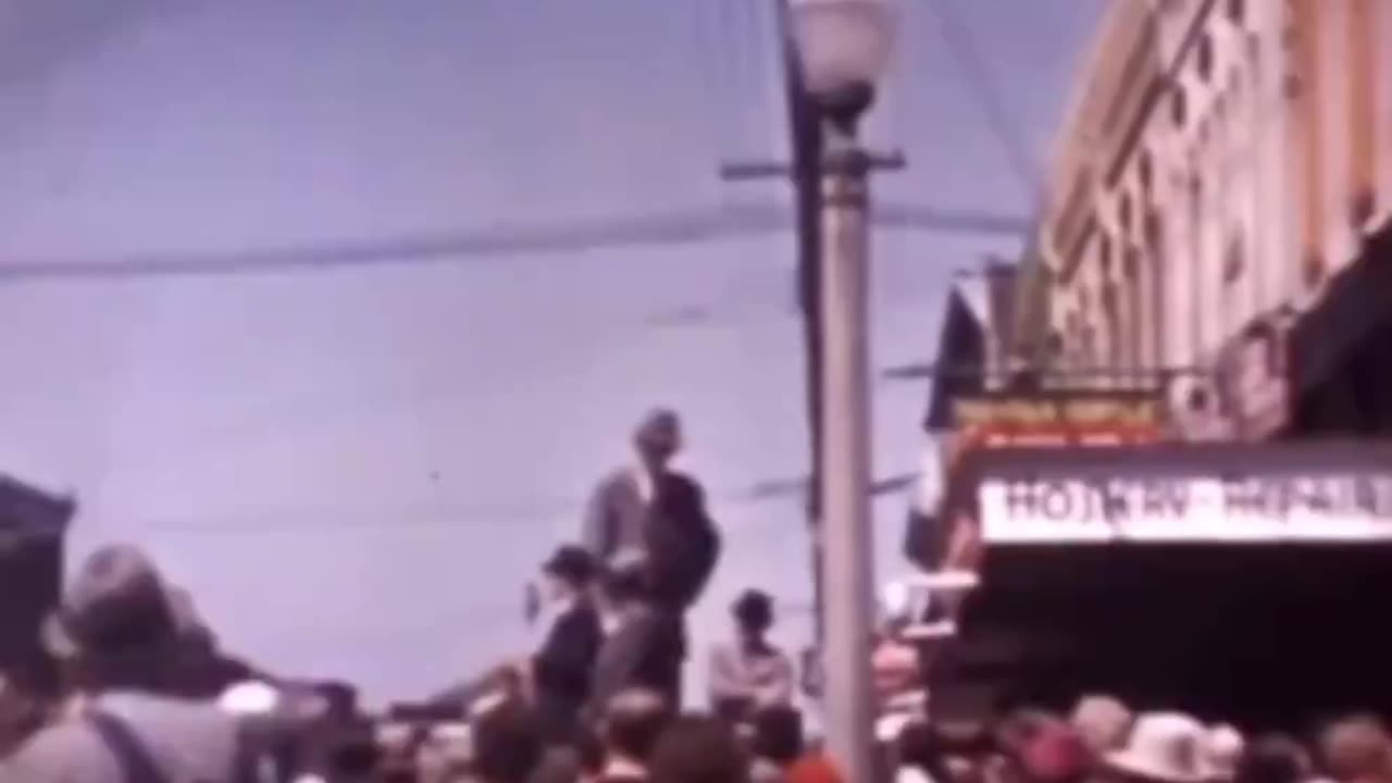 Footage of the tallest man to ever live, Robert Wadlow