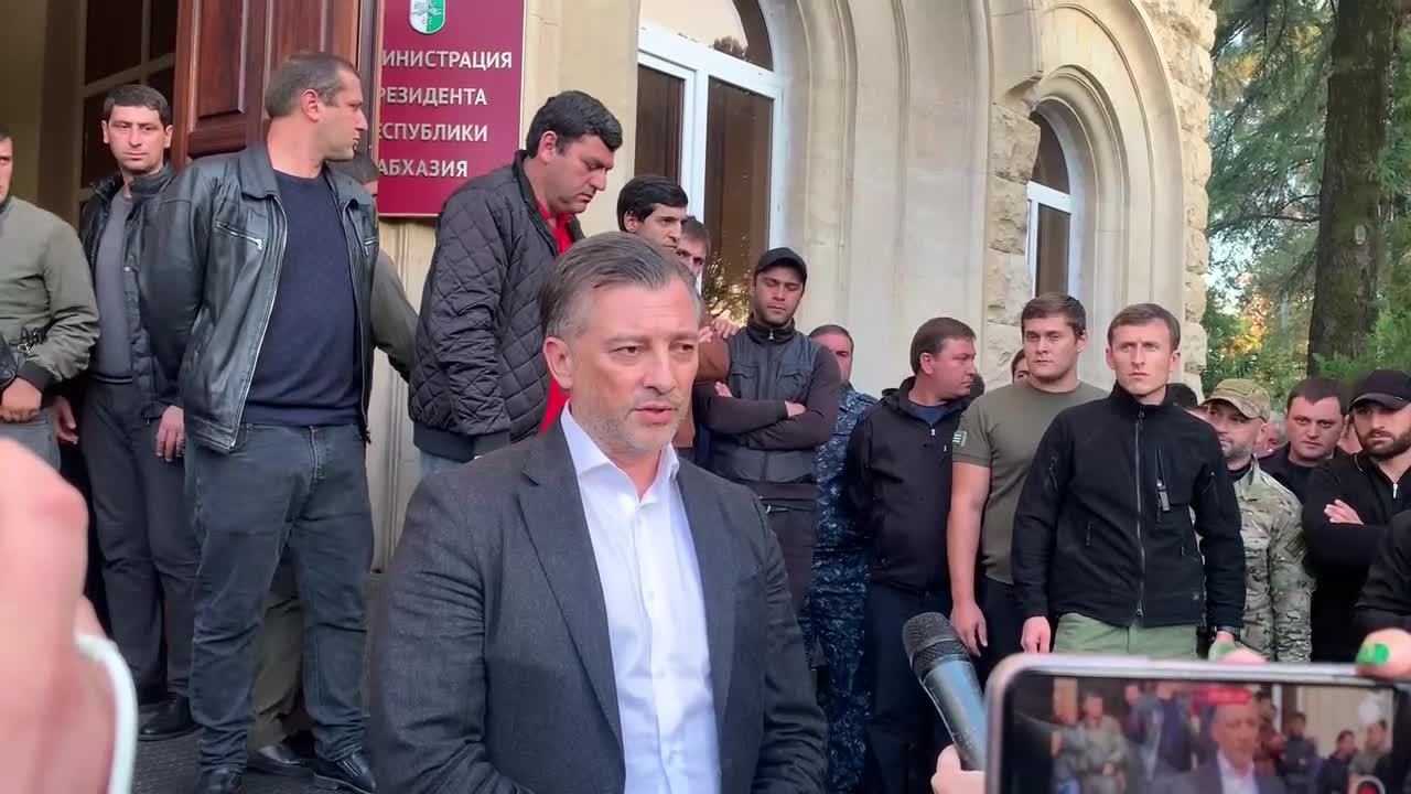 Виталий Габния озвучил итоги встречи с Асланом Бжания