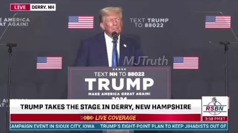 Trump - Makes fun of Biden Going Down Kiddie Stairs of AF1 😂😂
