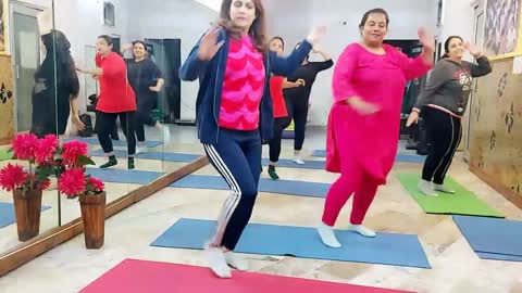Lose weight by dancing funny 😂weight loss video #shorts