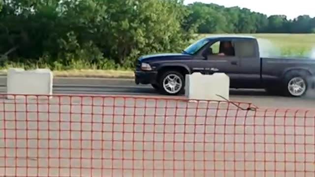 Dodge Dakota Burnout Contest