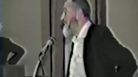 RARE- Clip from Rabbi Meir Kahane's Last Speech "So you shoot the messenger"