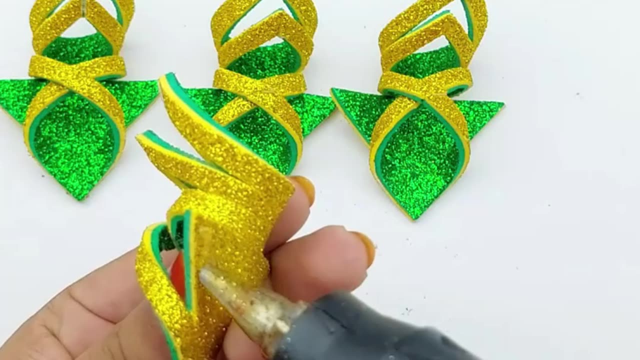 Handmade Christmas ornaments making for home decoration