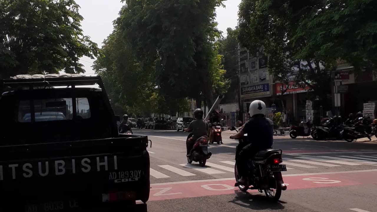 road situation during the day. "Aktivitas"