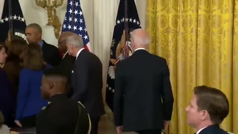 Zmatený Joe Biden