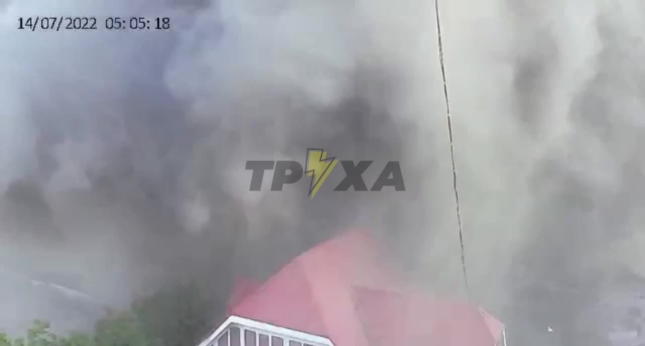 Ukraine War - The moment Russian cruise missiles hit Ukrainian Militant Base in Nikolaev