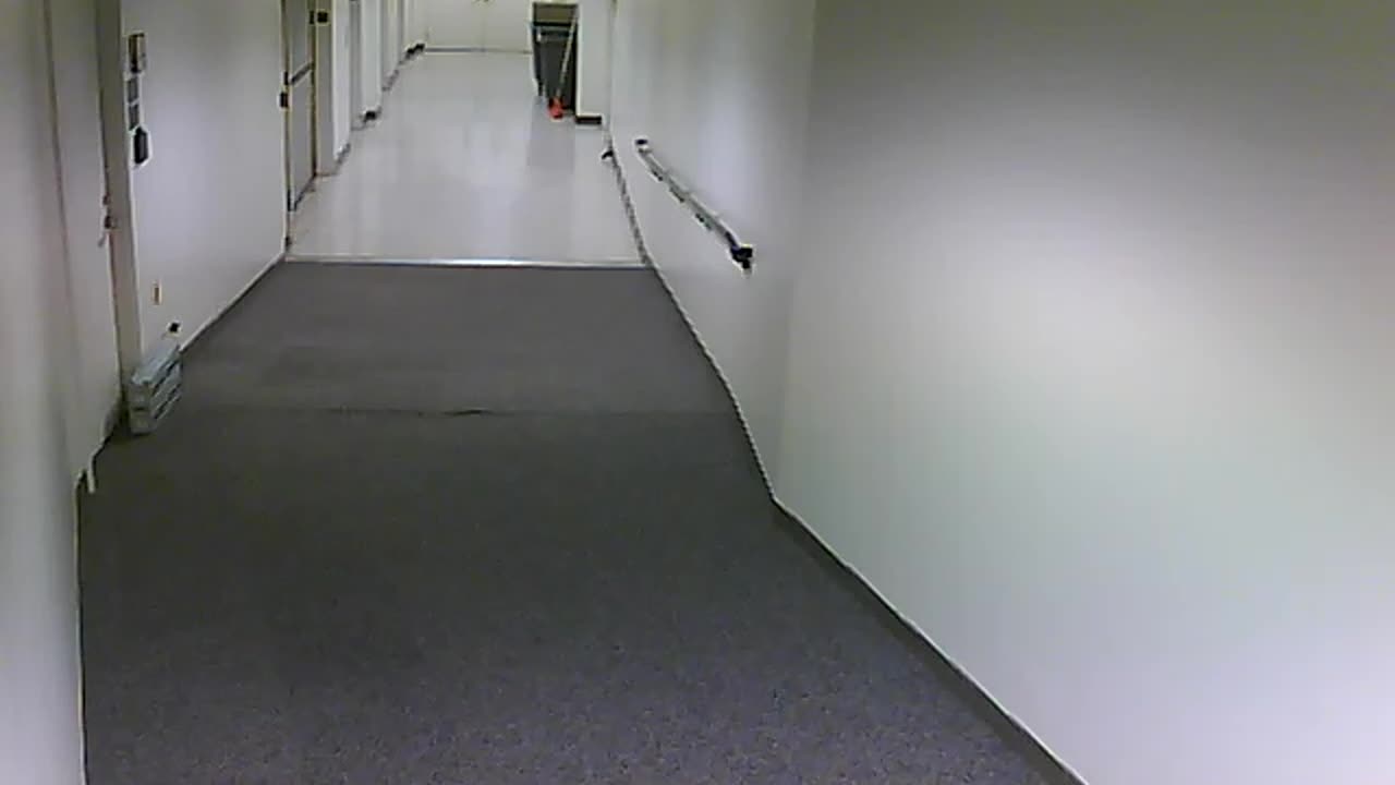 3901PSQB06FreightLobbyFront_2021-01-06_07h28min09s690ms.mp4
