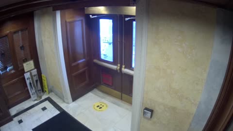 0181USCH01SouthDoorVestibule_2021-01-06_10h20min01s597ms.mp4