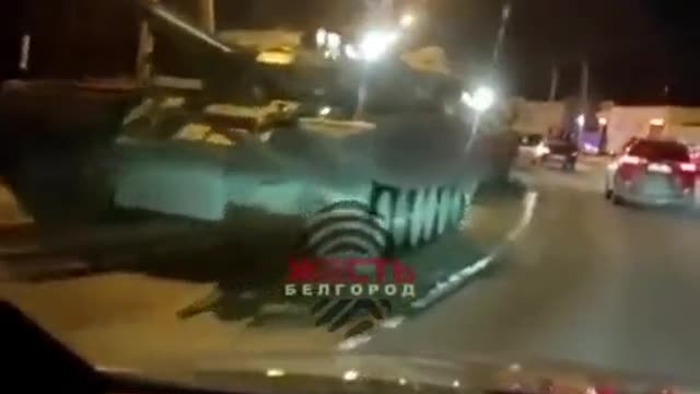 Belgorod: Russian tanks driving on city streets near the border with Ukraine