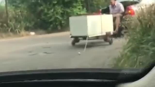 Masterpiece transportation of the refrigerator