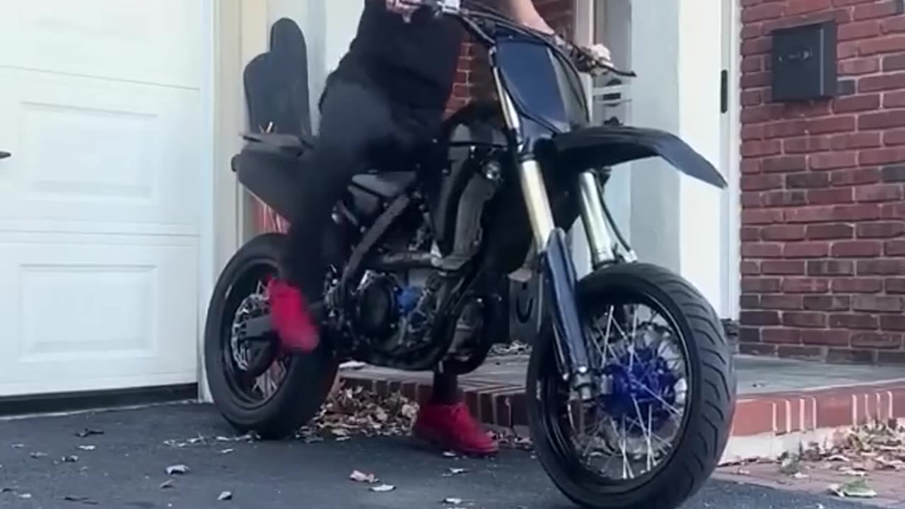 Ends Laugh a lot 14