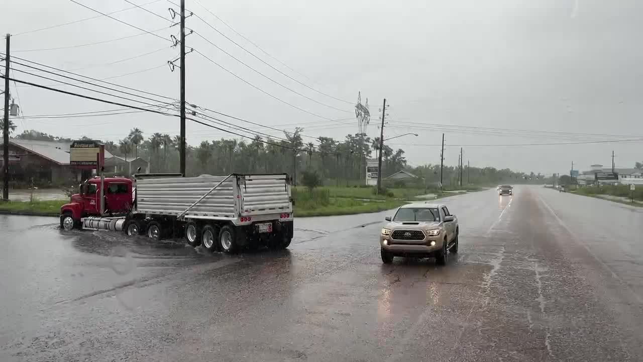 DO NOT DRIVE INTO STANDING WATER