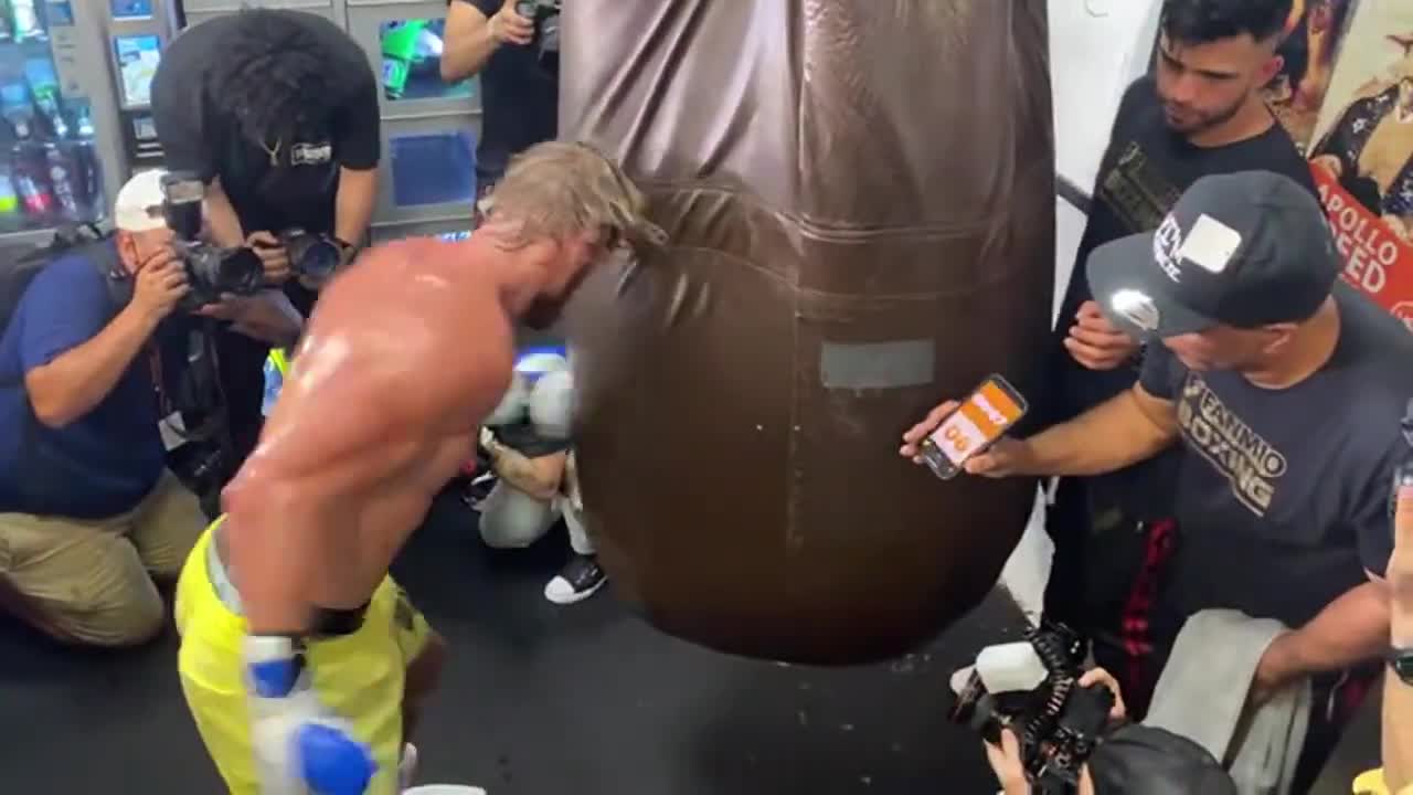 Logan Paul works out for media showdown