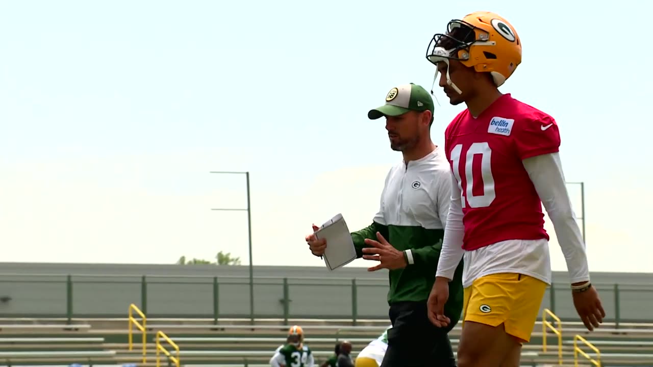 Total Packers: Jordan Love 1-on-1 | Green Bay Packers