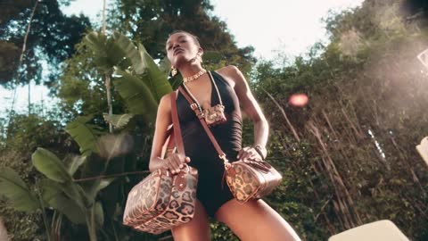 DGLeo Exclusive bags and accessories