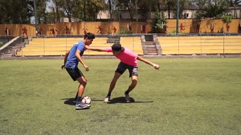 5 TIPS para DEFENDER MEJOR a un ATACANTE en el FÚTBOL ⚽️ TUTORIAL PARA DEFENSAS