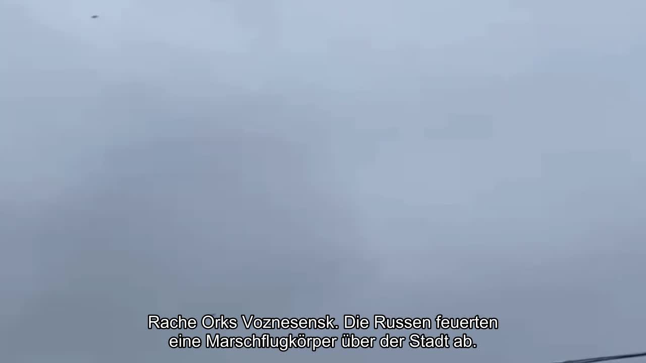 Orks rächen. Wosnessensk. Die Russen feuerten eine Marschflugkörper über der Stadt ab. Nach vorl