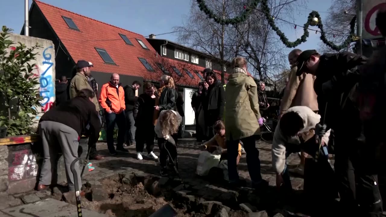 Copenhagen's cannabis street cleared after gang violence