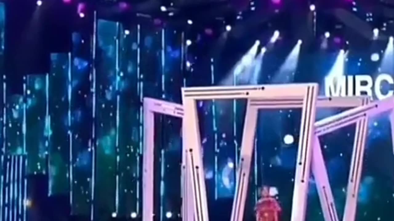 Subhanallah song Shilpa Rao Deepika Padukone Mirchi Music Awards live performance